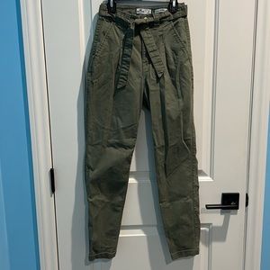 Hollister High Rise Green Pants